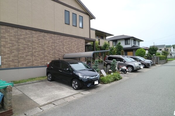 伊丹駅 バス10分  西野バス停下車：停歩5分 1階の物件外観写真